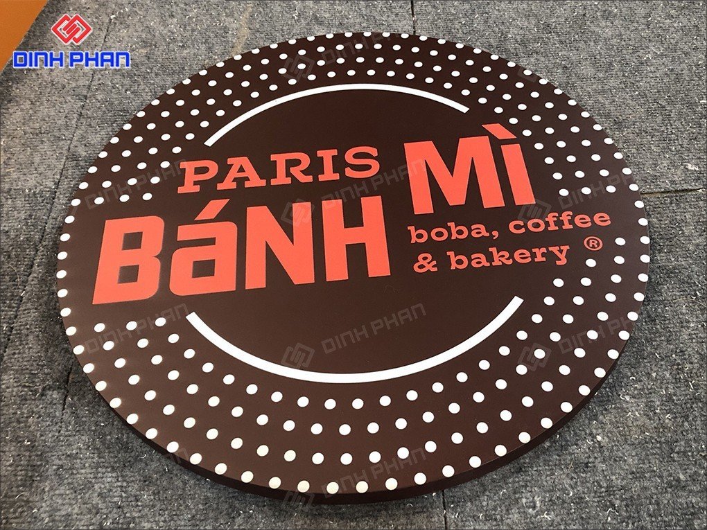 Bảng hiệu tại Buôn Ma Thuột