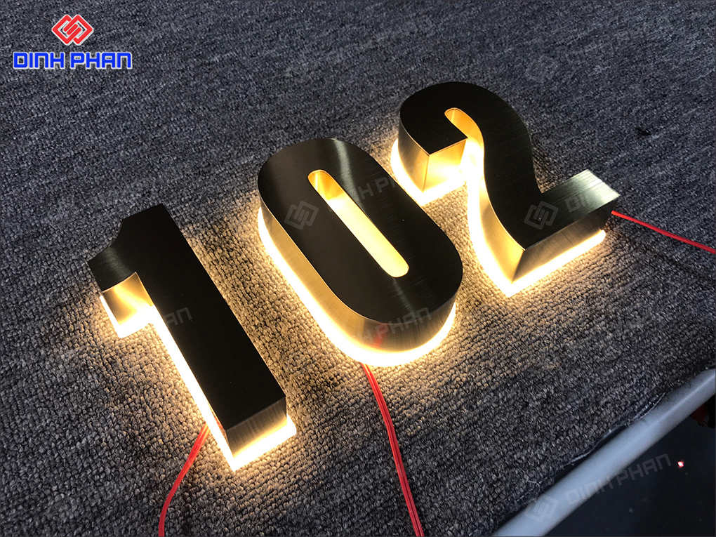 Chữ số nổi inox vàng xước kết hợp đèn LED tại Buôn Ma Thuột