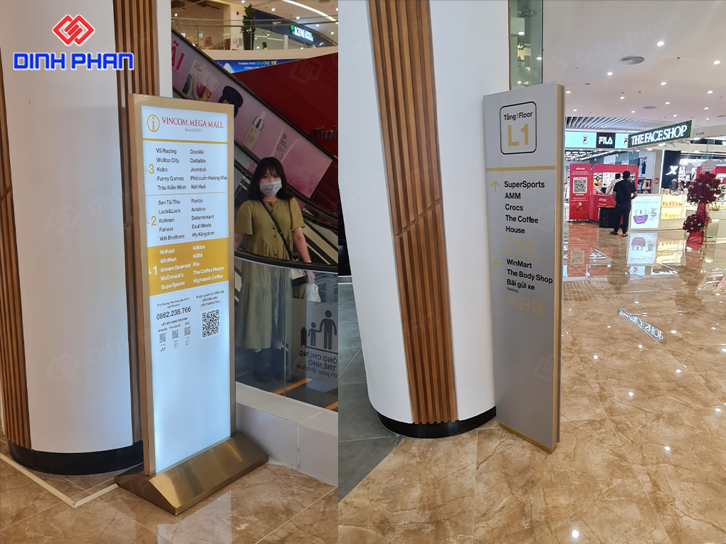 Bảng hiệu đứng trong trung tâm thương mại