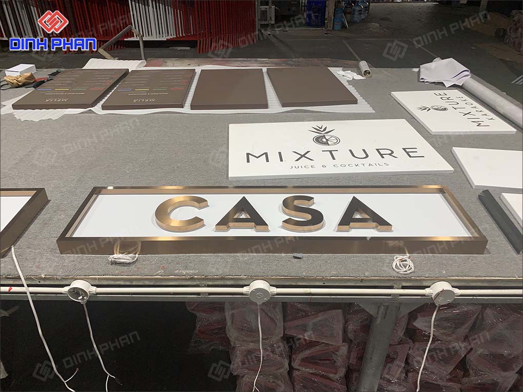 Bảng hiệu chữ inox đế mica tại Đắk Lắk