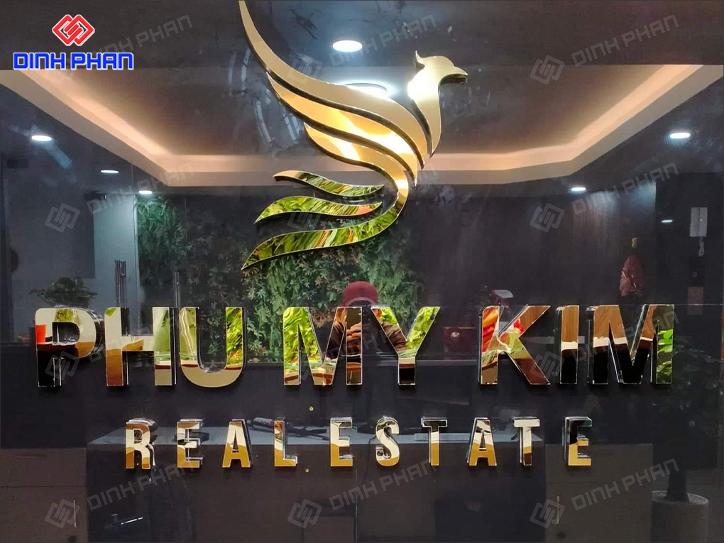 Bảng hiệu chữ nổi tại Đắk Lắk
