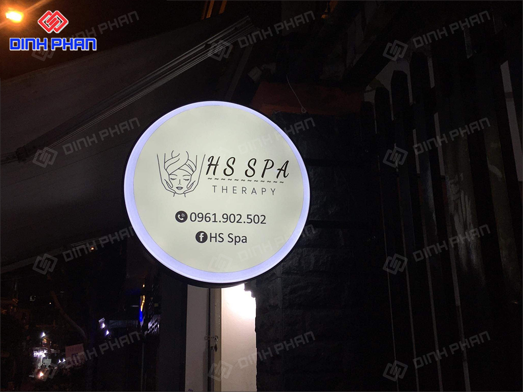 Bảng hiệu spa hộp đèn mica tại Buôn Ma Thuột