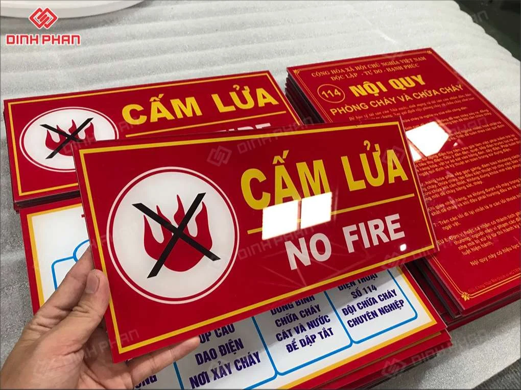 Công ty quảng cáo in UV Buôn Ma Thuột