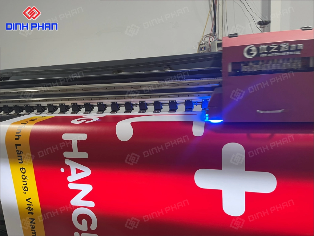 Địa chỉ dịch vụ in UV cuộn Buôn Ma Thuột giá rẻ dịch vụ in uv cuộn buôn ma thuột