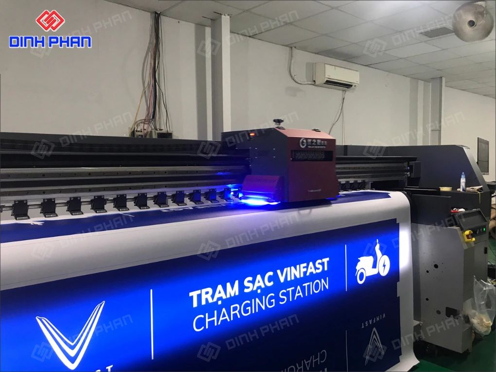 Địa chỉ dịch vụ in UV cuộn Buôn Ma Thuột giá rẻ dịch vụ in uv cuộn buôn ma thuột