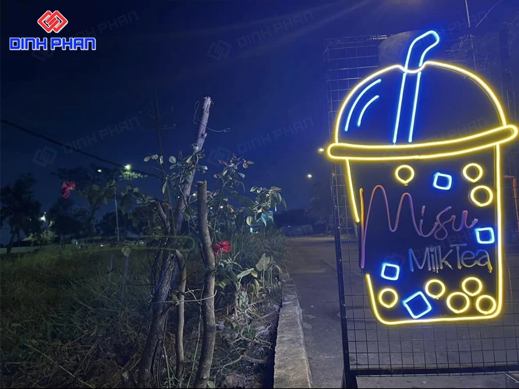 Làm bảng hiệu BMT