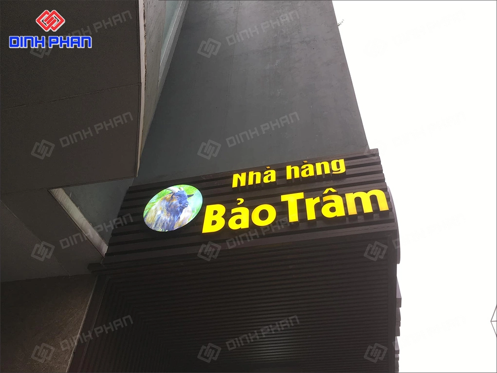 Làm bảng hiệu BMT