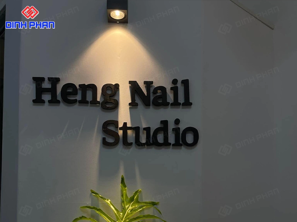 Làm bảng hiệu gỗ BMT