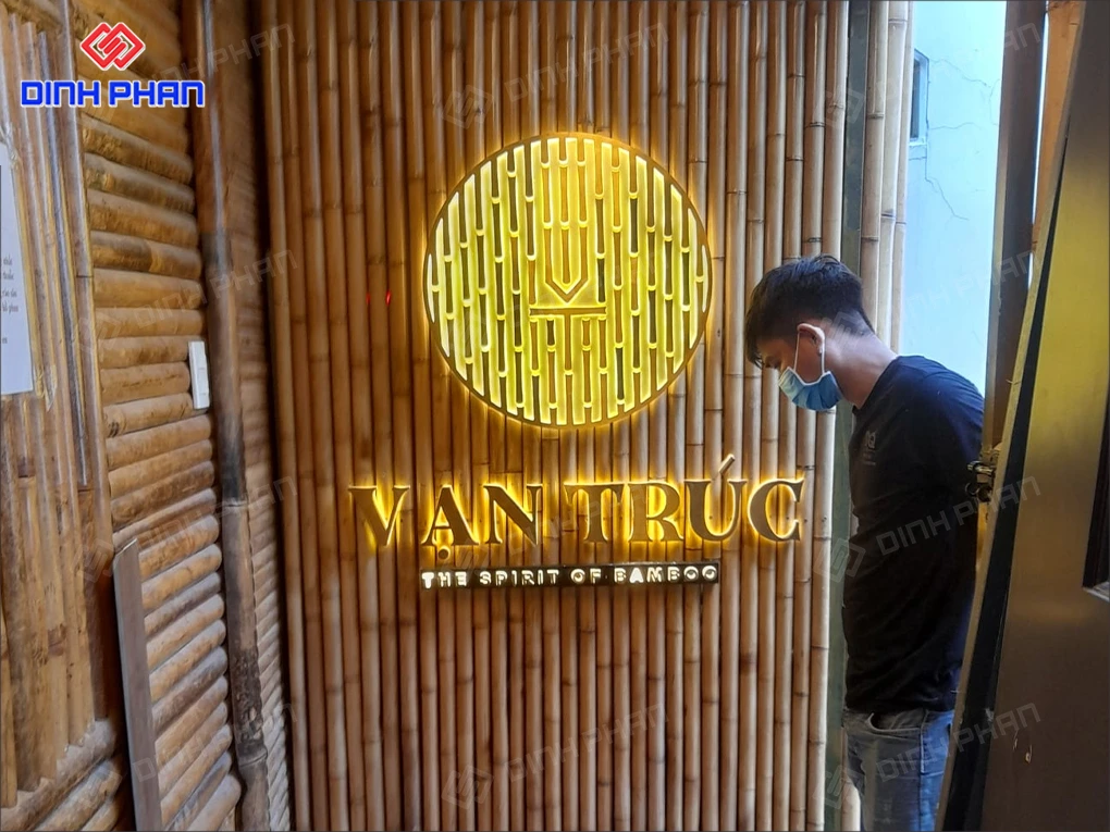 Biển vẫy spa BMT