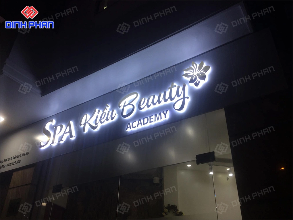 Biển vẫy spa BMT