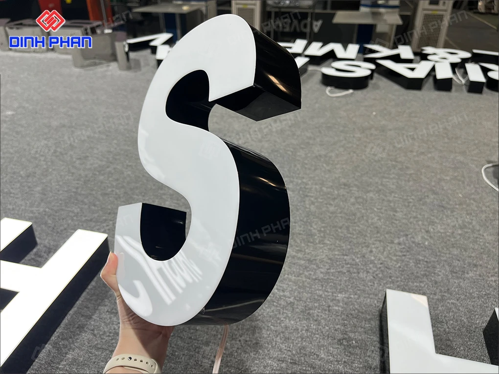 Gia công chữ nhôm BMT
