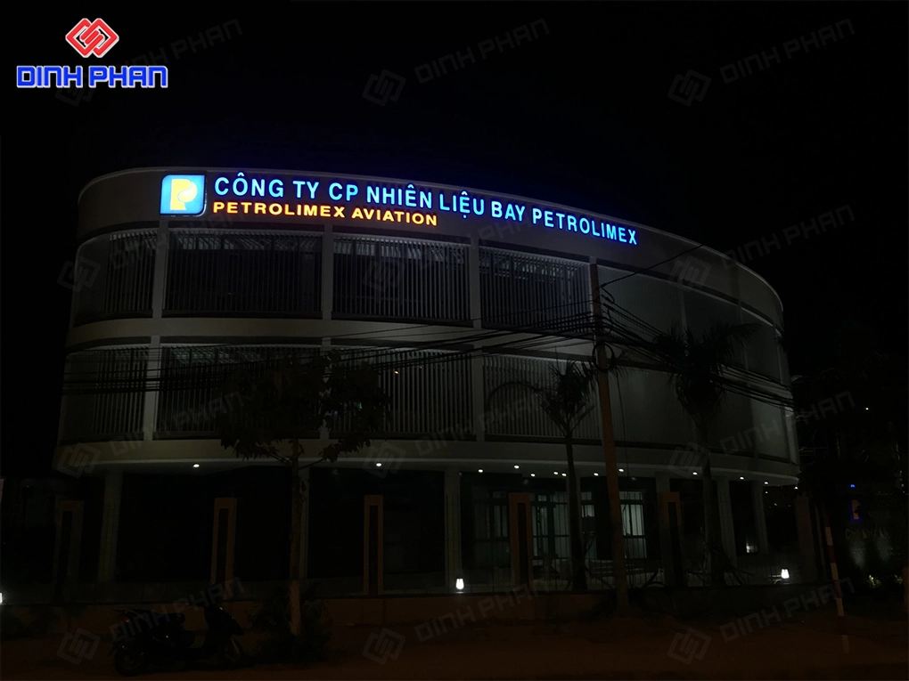 Làm bảng hiệu công ty BMT