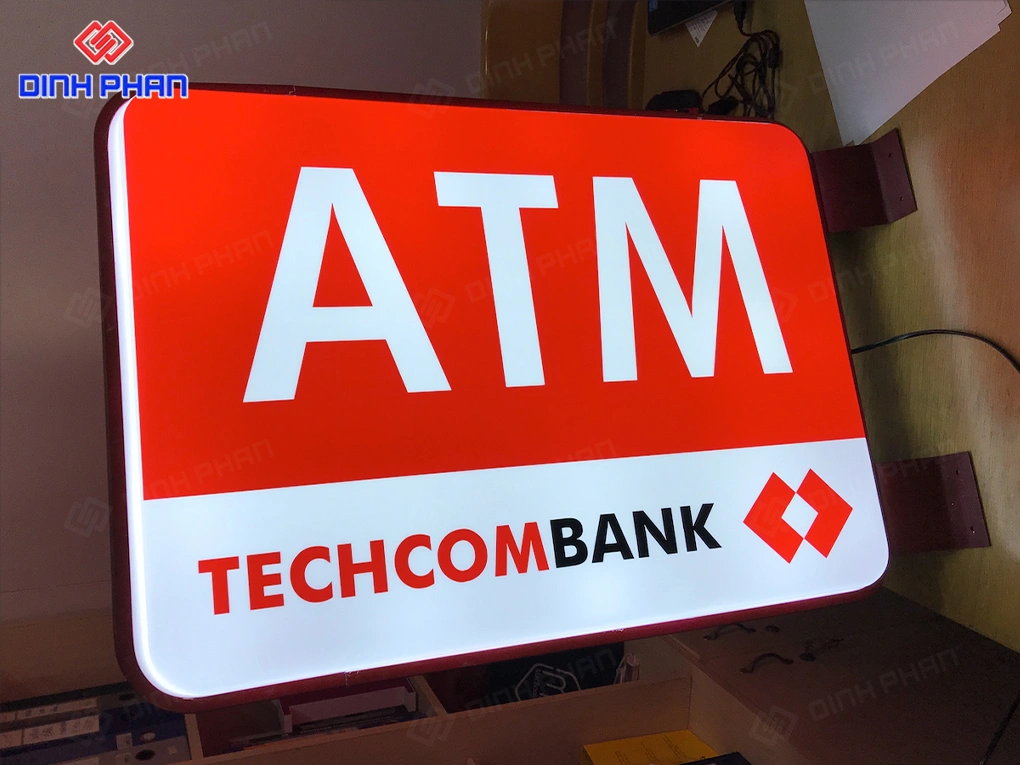 Làm bảng hiệu hộp đèn BMT