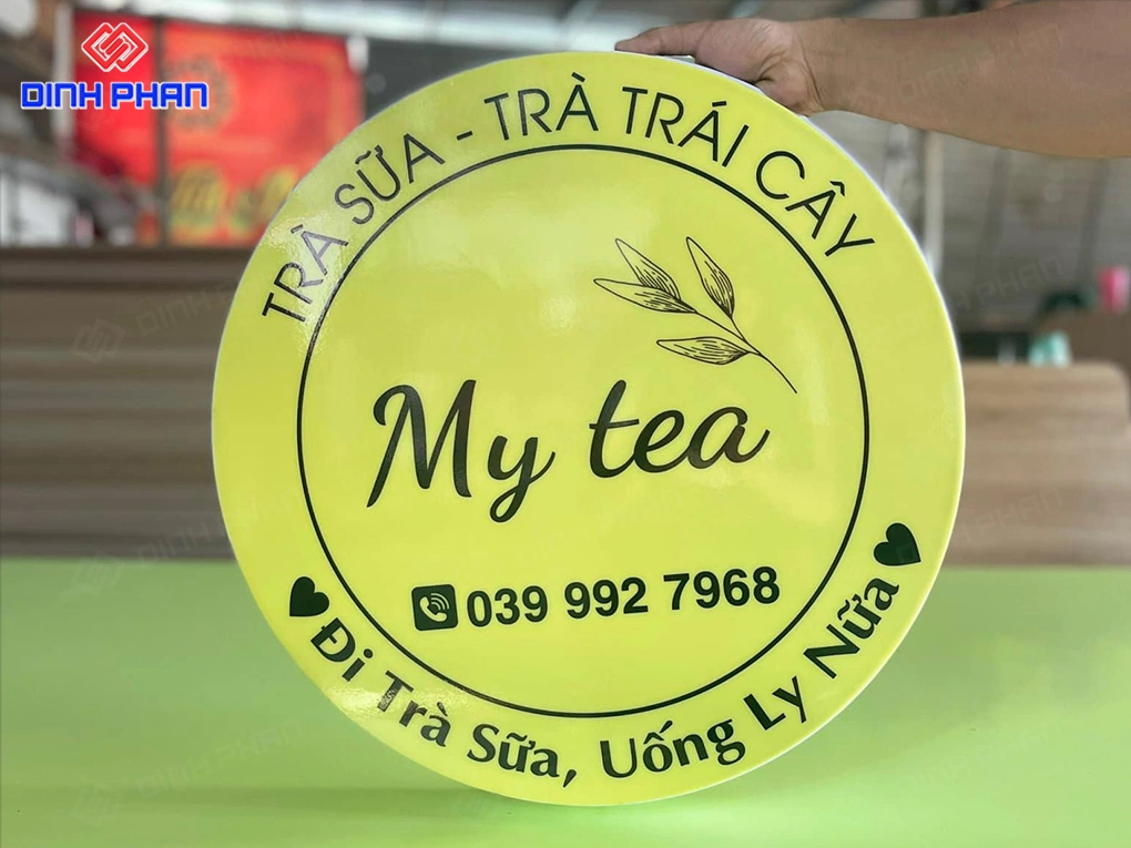 Làm bảng hiệu hộp đèn BMT