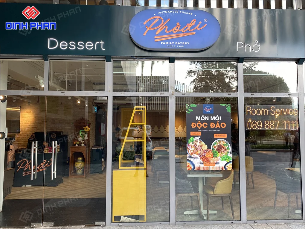 Làm bảng hiệu nhà hàng BMT