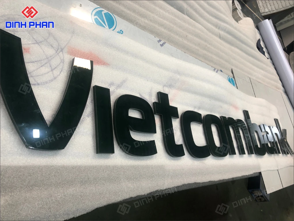 Làm bảng hiệu quảng cáo BMT