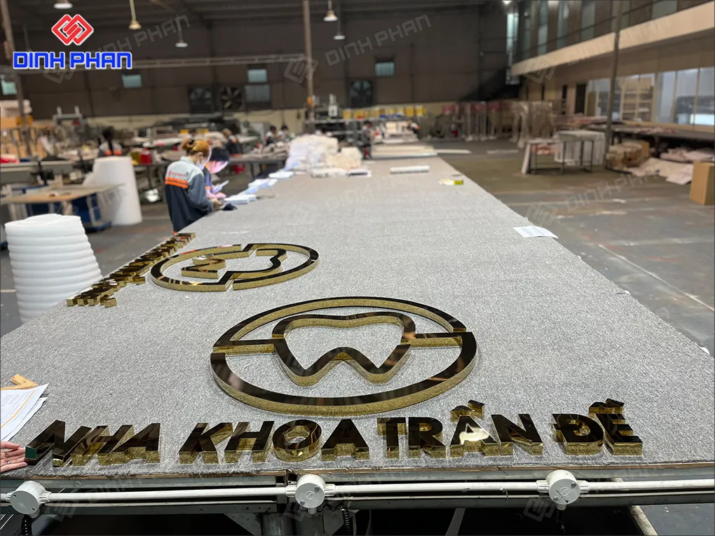 Làm chữ inox BMT