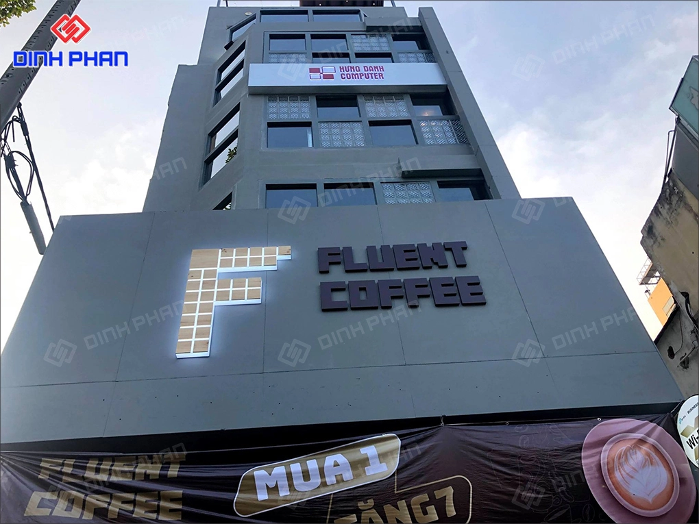 Bảng hiệu cafe Daklak