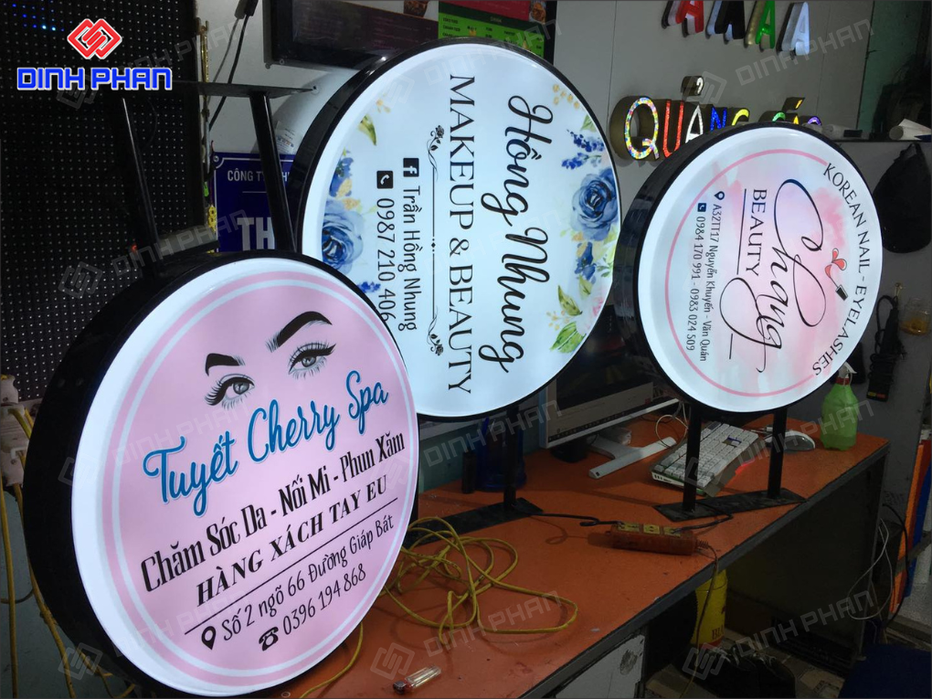 Địa chỉ làm biển quảng cáo tiệm nail uy tín BMT