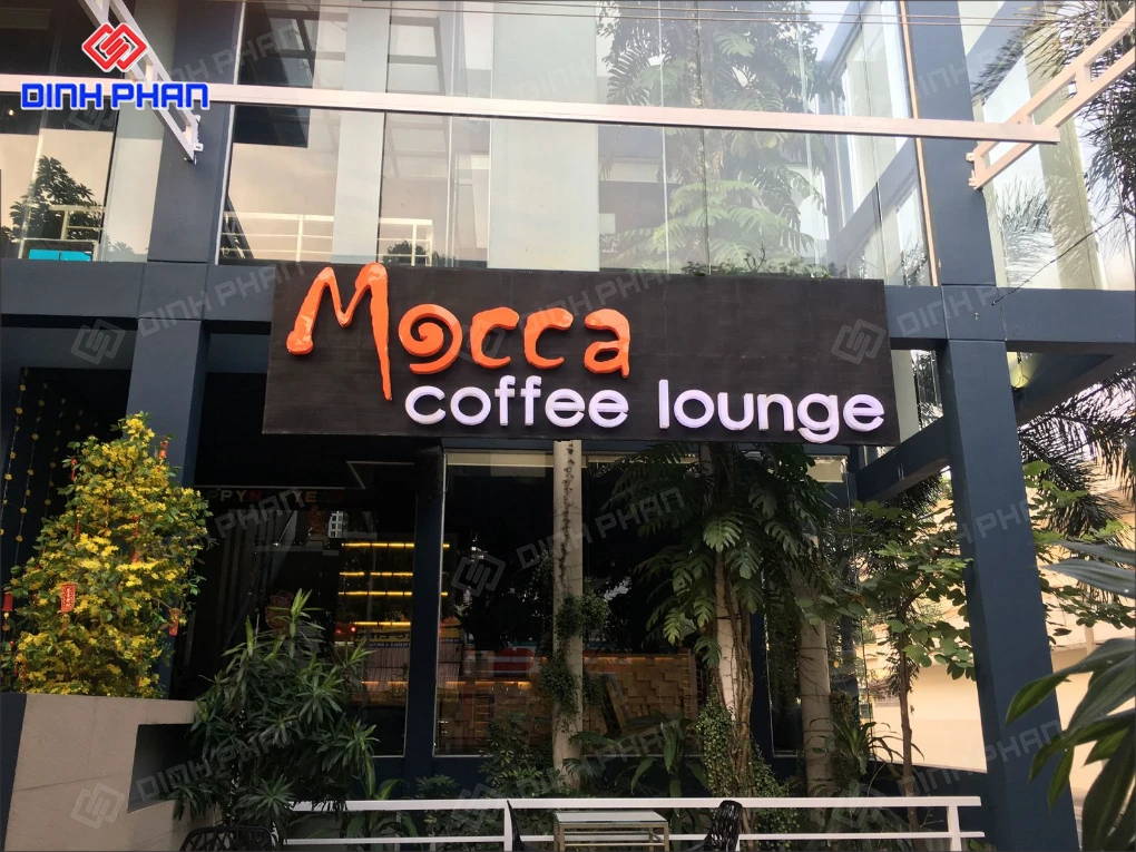 Bảng hiệu trà sữa Daklak