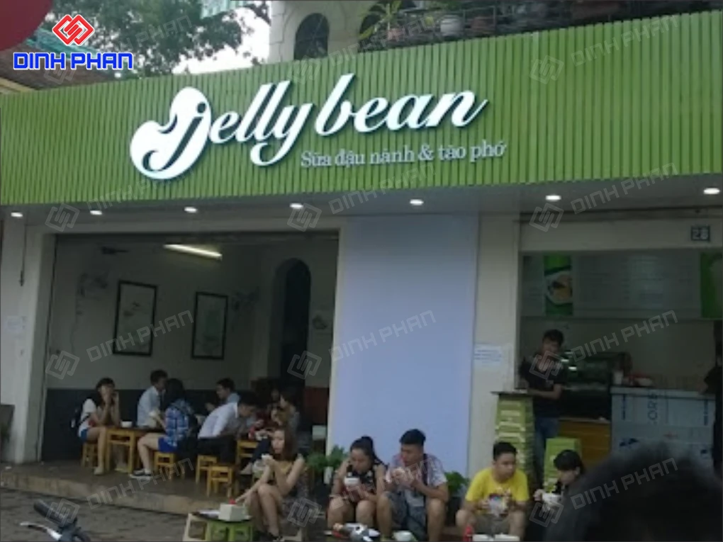 Bảng hiệu trà sữa Daklak