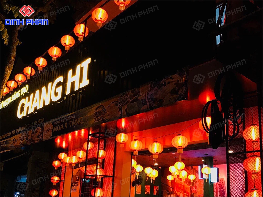 Bảng hiệu trà sữa Daklak