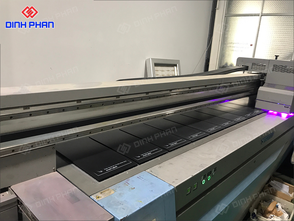 In UV Lâm Đồng, in ấn chất lượng cao cho quảng cáo In UV lên mica đen