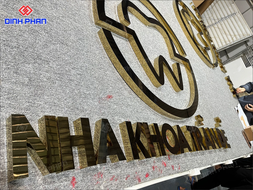 Làm bảng hiệu chữ inox BMT theo yêu cầu, giá rẻ Làm bảng hiệu chữ inox BMT