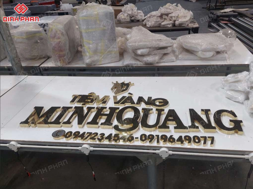 Làm bảng hiệu chữ inox BMT theo yêu cầu, giá rẻ Làm bảng hiệu chữ inox BMT