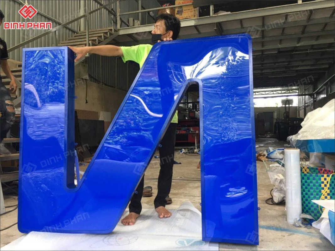 Làm chữ Tole Daklak