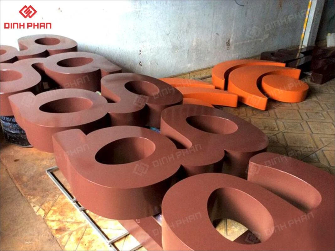 Làm chữ Tole Daklak