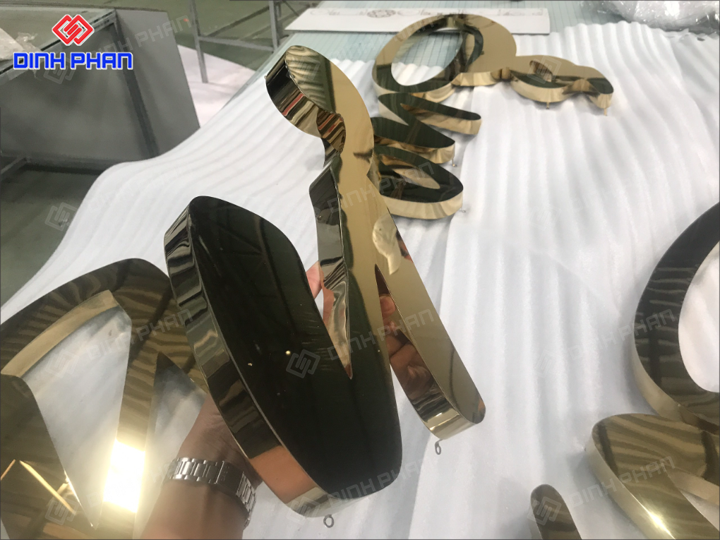 Xưởng sản xuất gia công chữ inox Nha Trang đẹp, giá rẻ