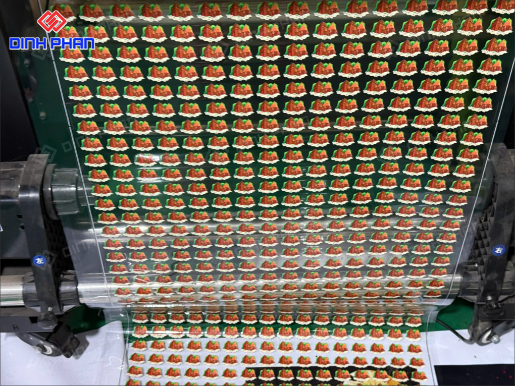 In UV decal Bình Định