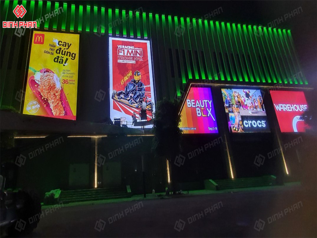 Bạt in UV sắt nét 