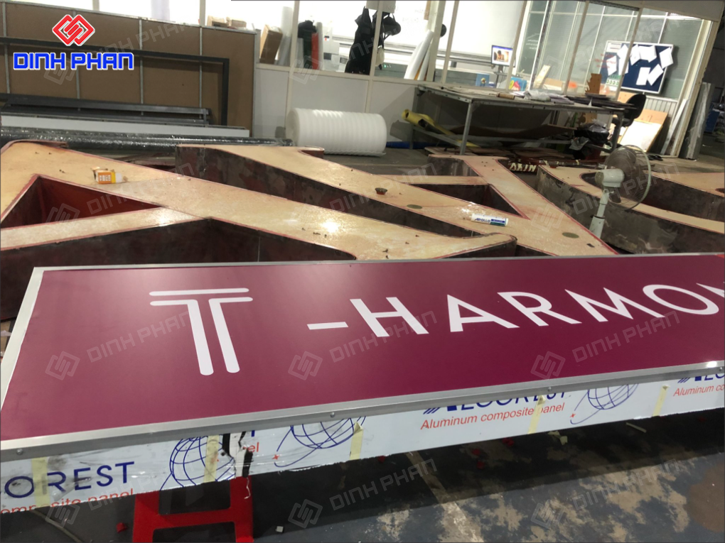 In UV mica Nha Trang