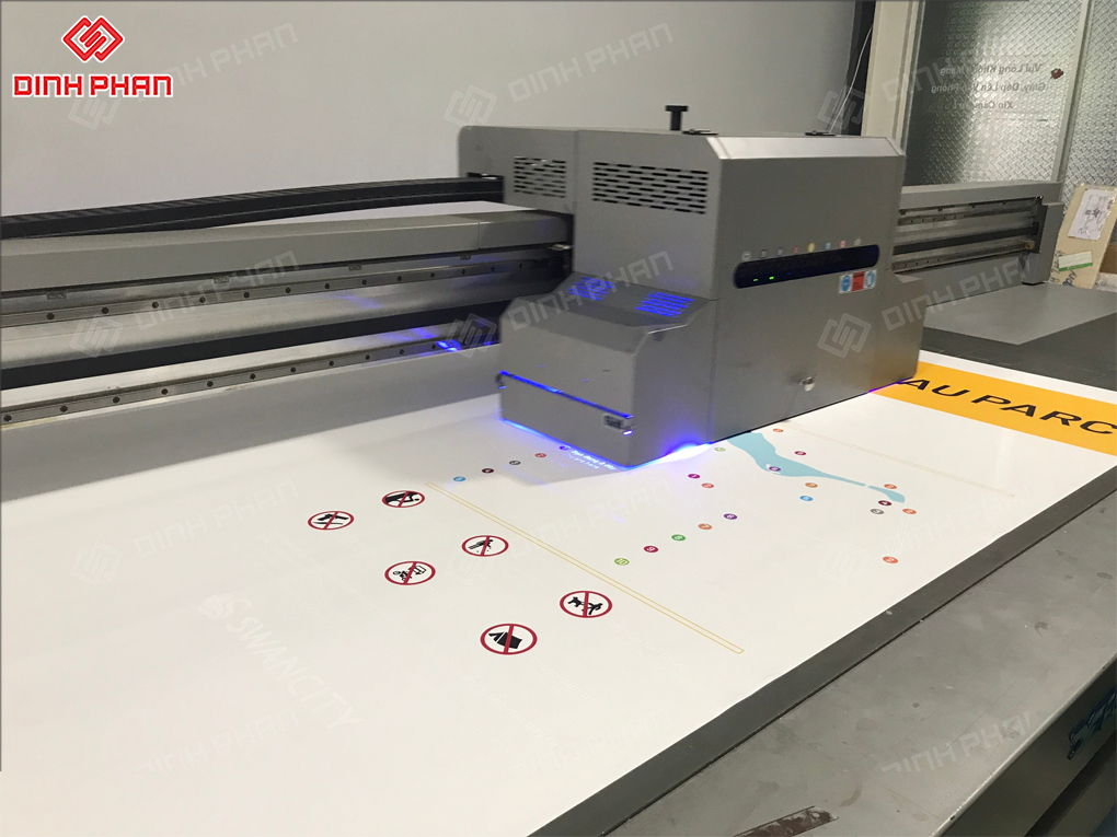 In UV phẳng Gia Lai hiện đại, sắc nét cho ấn phẩm, quảng cáo In UV bảng biển