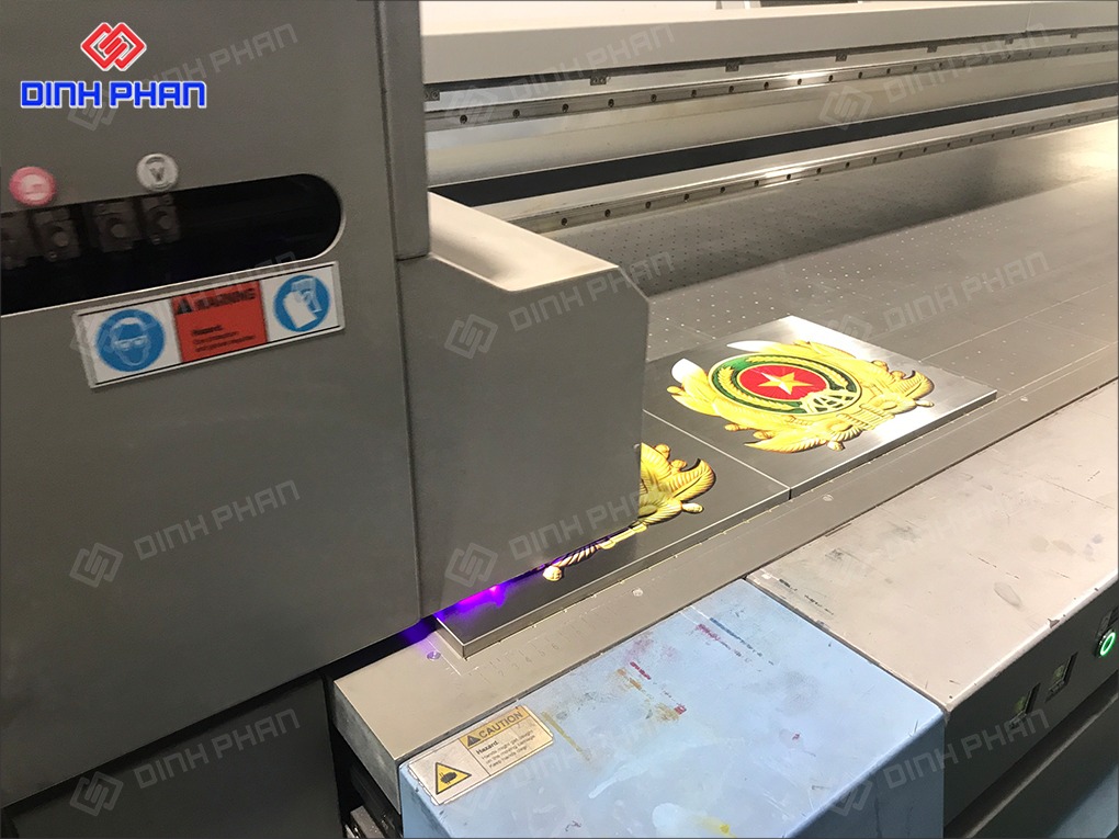 In UV phẳng Gia Lai hiện đại, sắc nét cho ấn phẩm, quảng cáo In UV phẳng Quốc hiệu