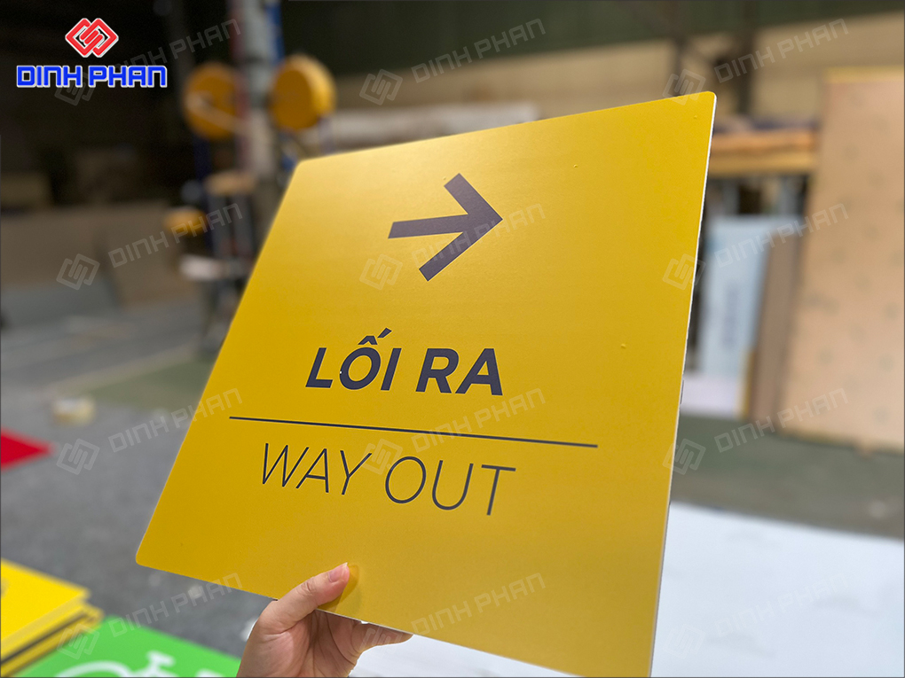 In UV phẳng Gia Lai hiện đại, sắc nét cho ấn phẩm, quảng cáo Bảng hướng dẫn in trên alu