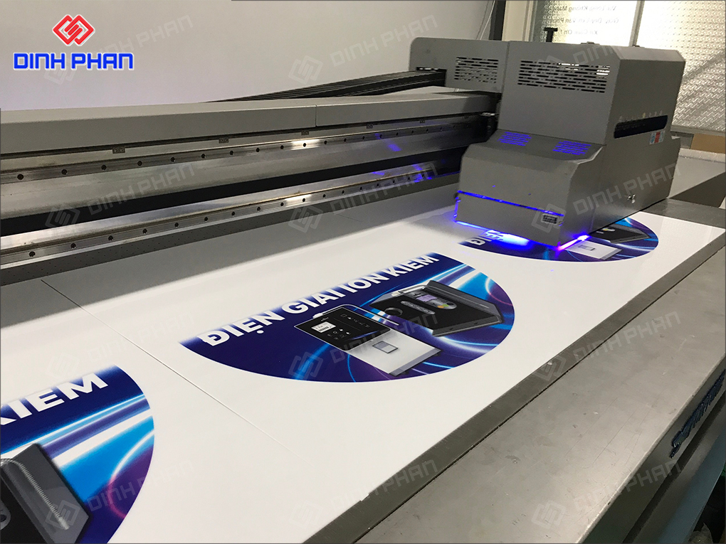 In UV phẳng Gia Lai hiện đại, sắc nét cho ấn phẩm, quảng cáo In mặt hộp đèn