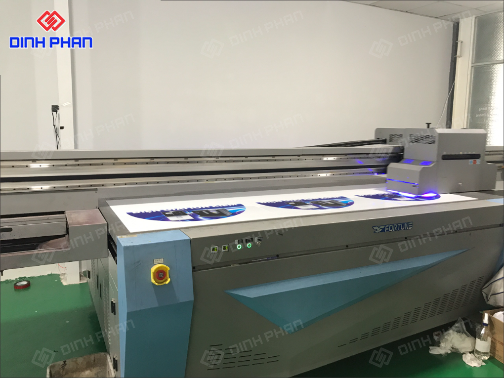 In UV phẳng Nha Trang giá rẻ, uy tín & chất lượng In UV phẳng Nha Trang