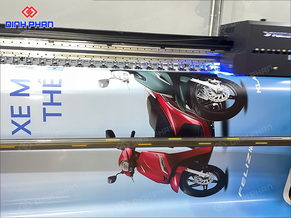 In UV bạt quảng cáo Vinfast