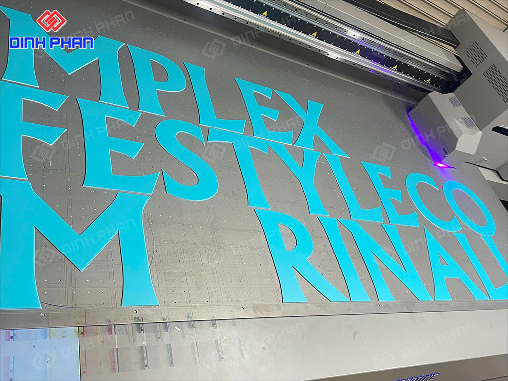 In UV mặt chữ mica