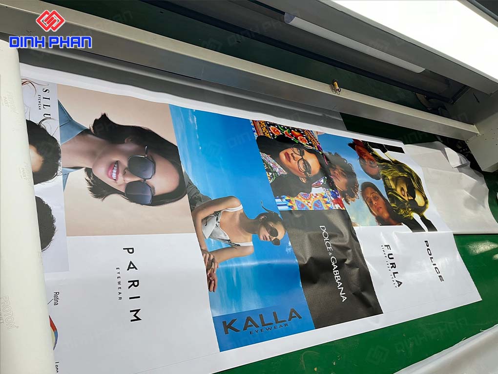 In decal quảng cáo, trang trí 