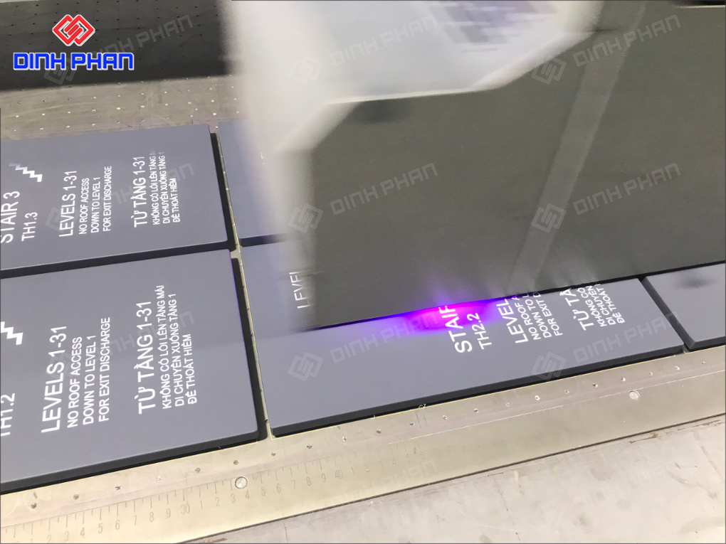 In UV trên mọi chất liệu BMT