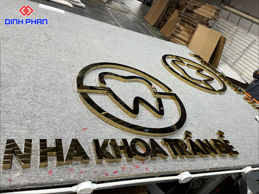 Bảng hiệu nha khoa 