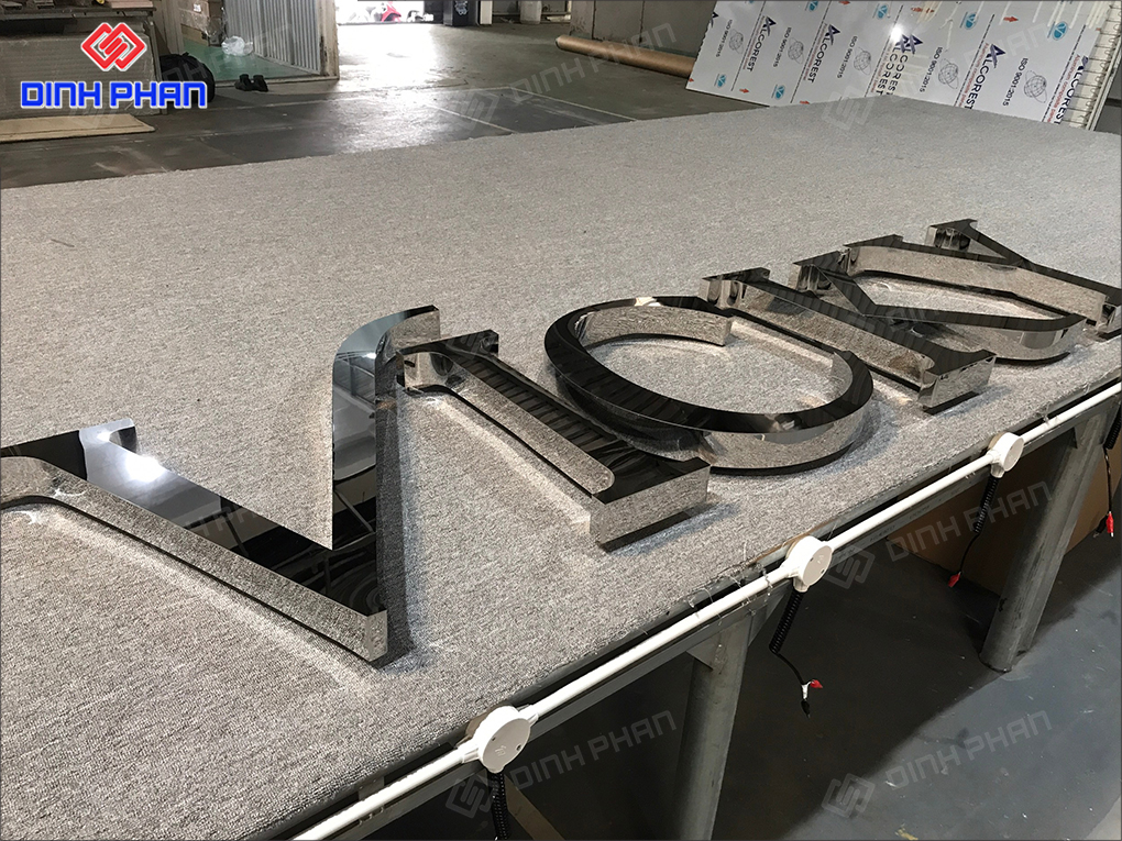 Làm chữ inox Phú Yên giá rẻ, bền đẹp Bộ chữ inox trắng gương