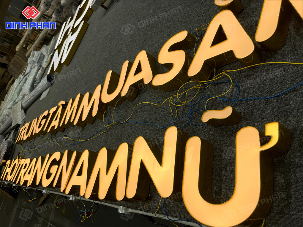 Chữ nhôm âm đèn LED 