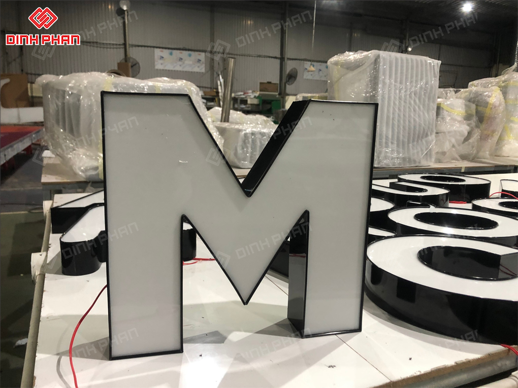 Chữ nhôm mặt mica