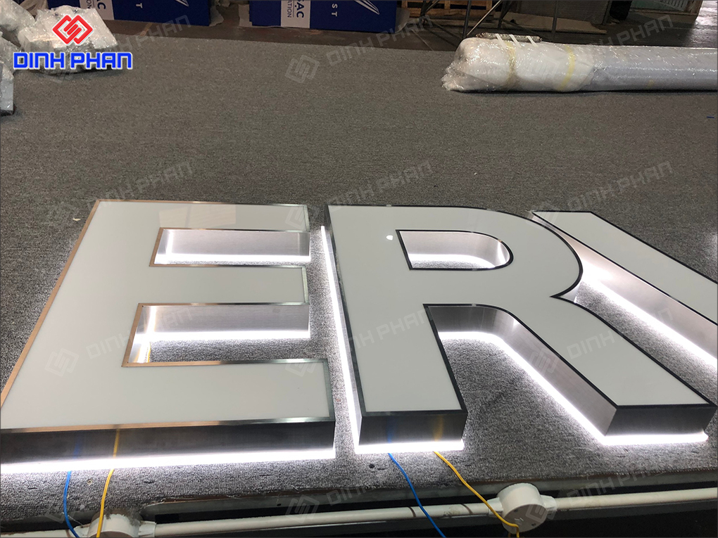 Thi công chữ inox đèn LED tại Daklak chuyên nghiệp, giá rẻ Thi công chữ inox đèn LED tại Daklak