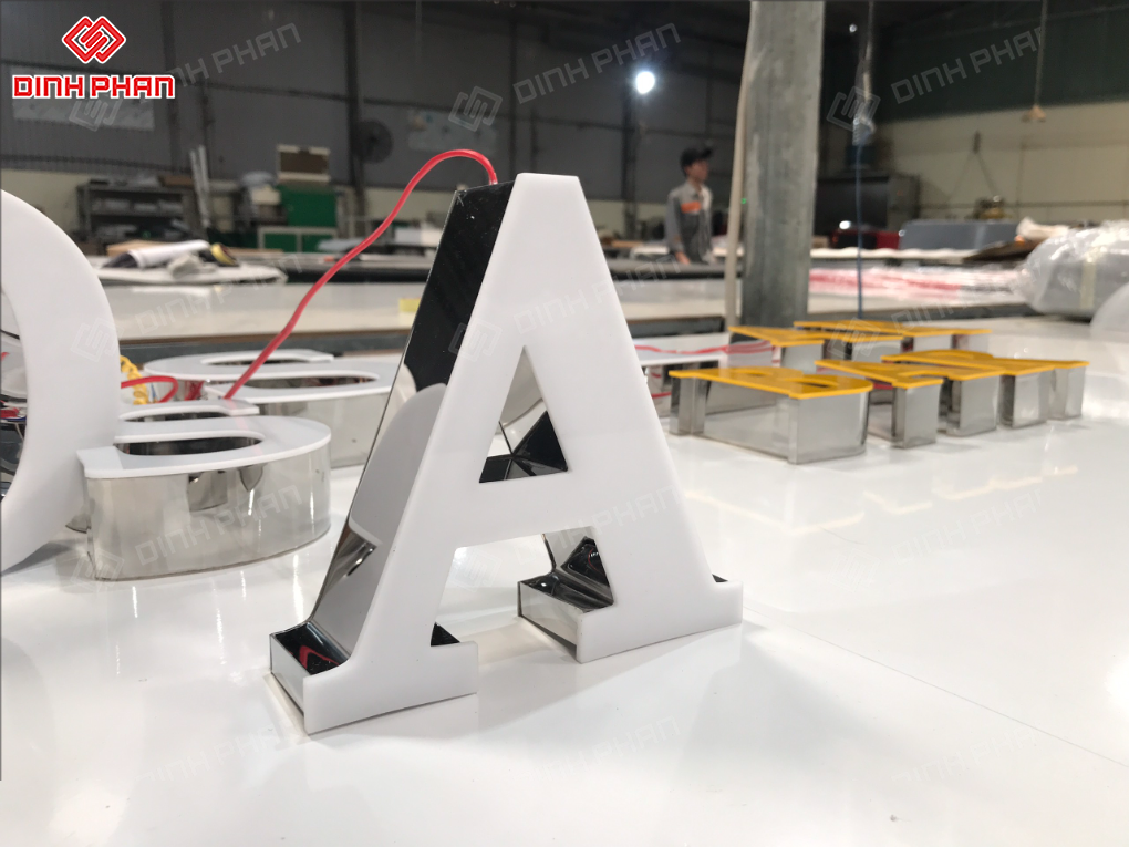 Thi công chữ inox đèn LED tại Daklak chuyên nghiệp, giá rẻ Thi công chữ inox đèn LED tại Daklak